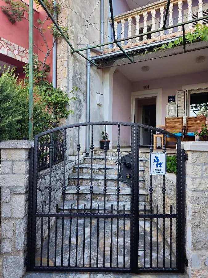 Apartman Lila Cunski