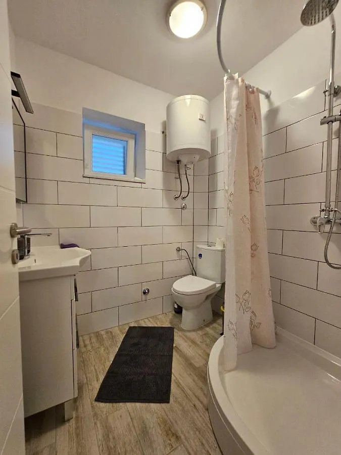Apartman Lila Cunski Apartment