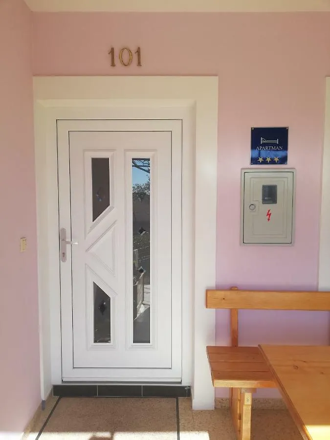 Apartman Lila Cunski 0*,  Croatia
